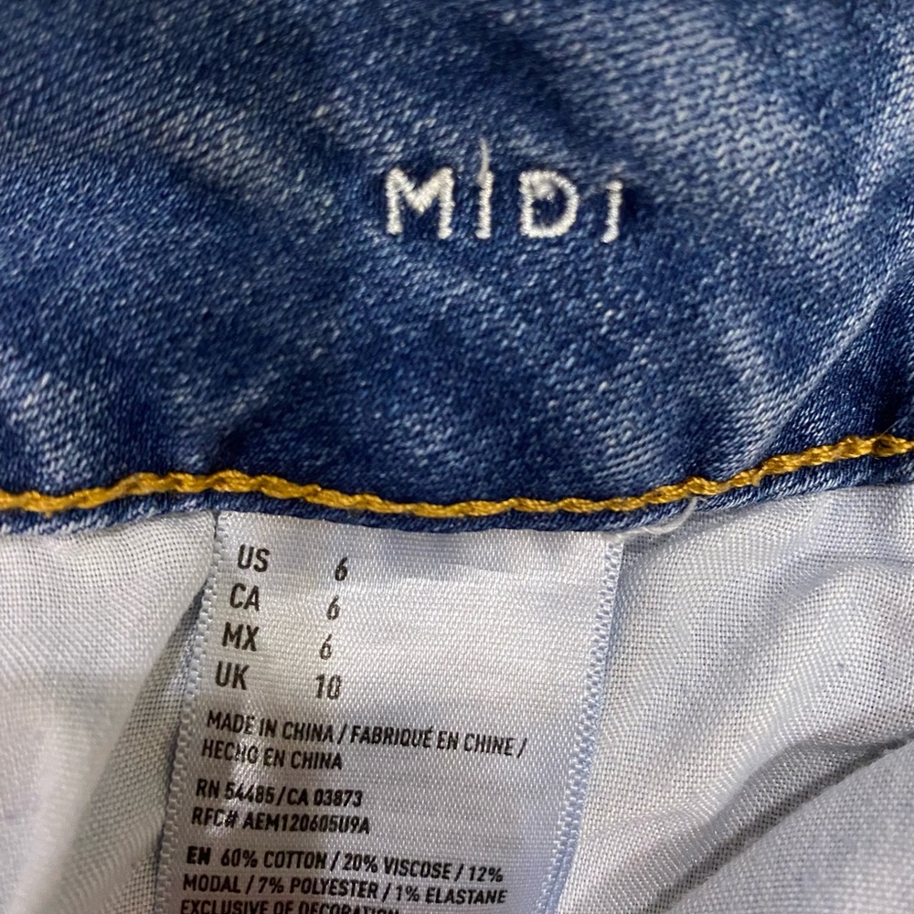 American Eagle Midi Super Stretch Jean Shorts - Picture 4 of 6